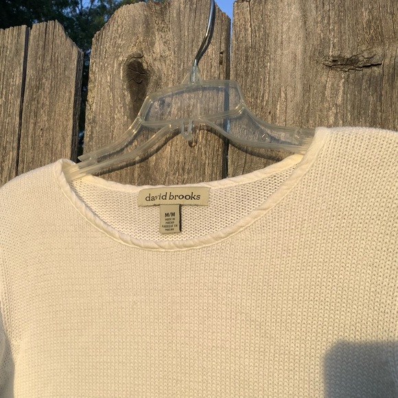 David Brooks. White  sweater  cotton pockets and neck piping - Picture 4 of 4